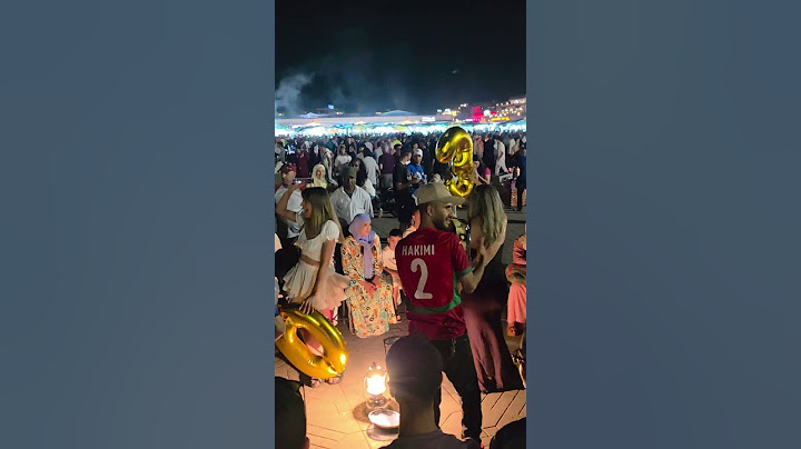 المغاربة علام شافو سائحة عندها عيد الميلاد دخلوها الحلقة يحتفلو معها