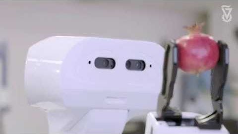 Rosh Hashanah Robot Party Shana Tova from Technion