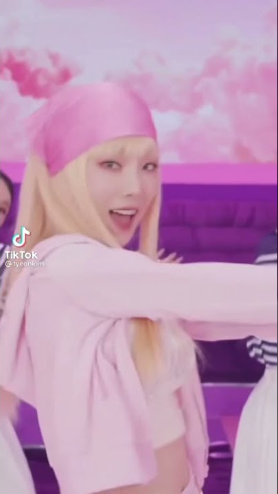 Taeyeon| Weekend