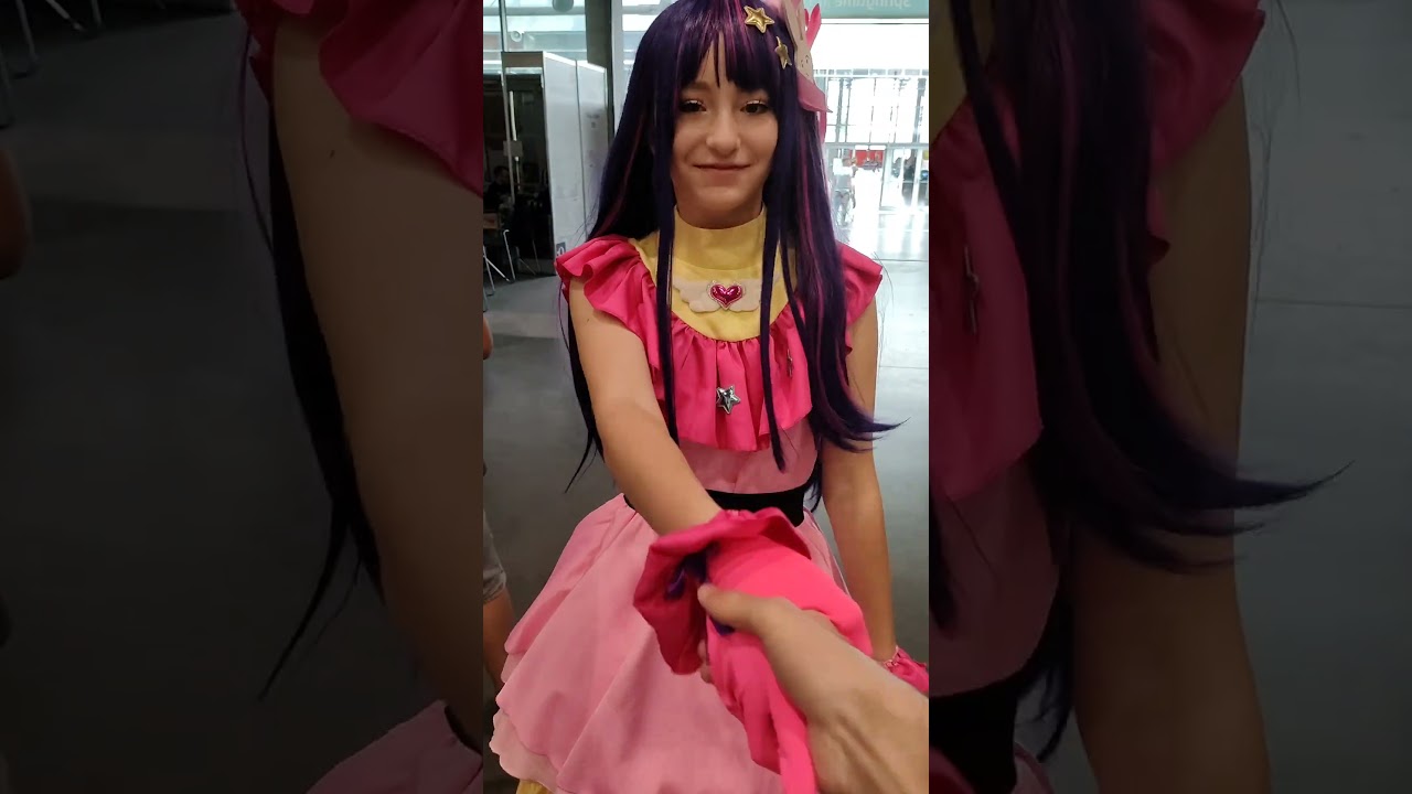 Przywitaj sie jak twoja postać!🥰 