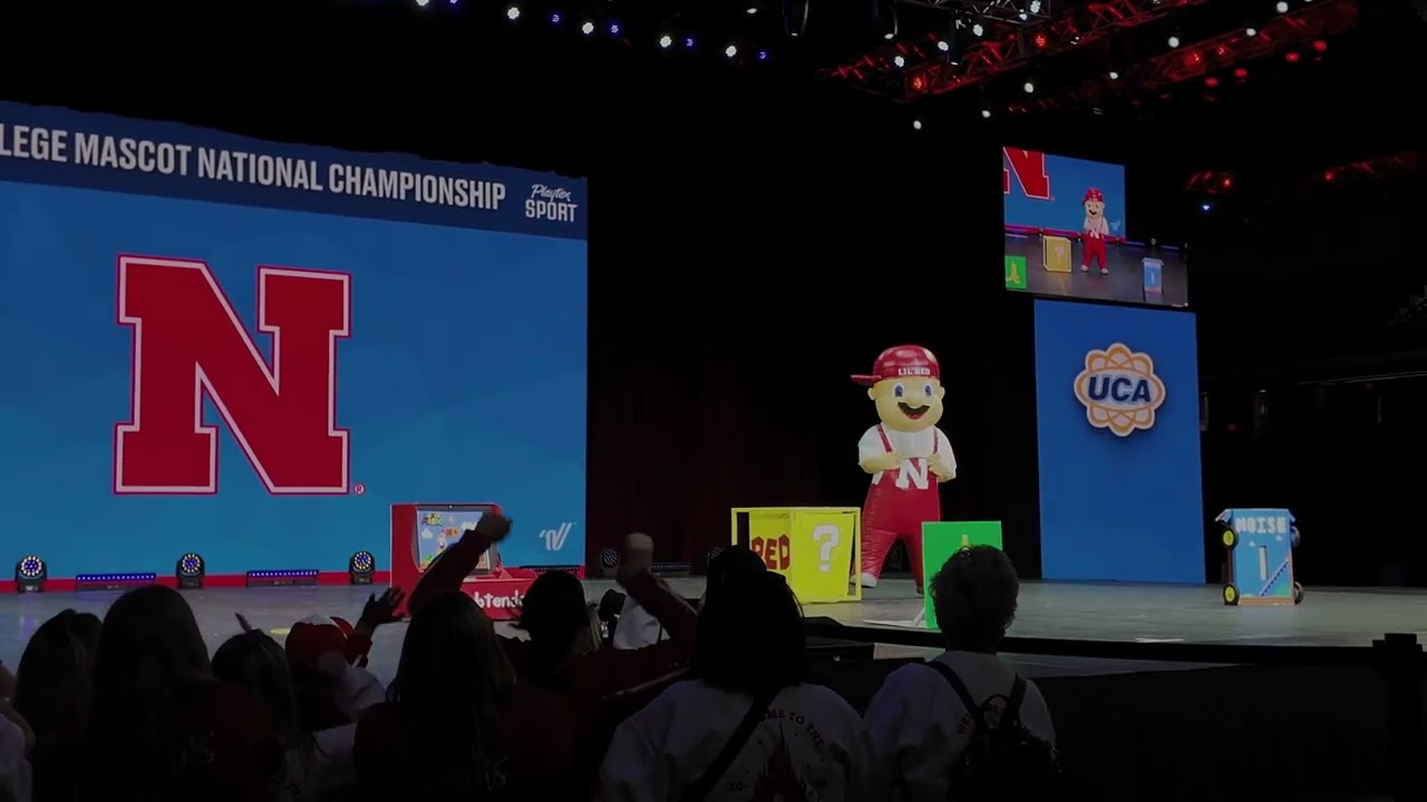 2025 UCA Mascot Nationals - Lil' Red Performance