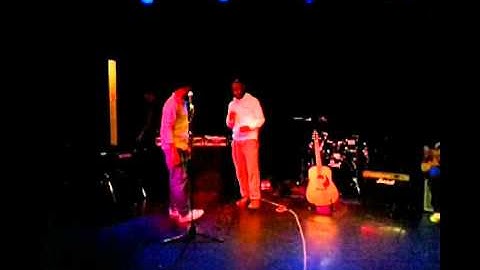 vertebra 3 ft. UNOM, Steven Newton, Krentenkoning & Windowbird