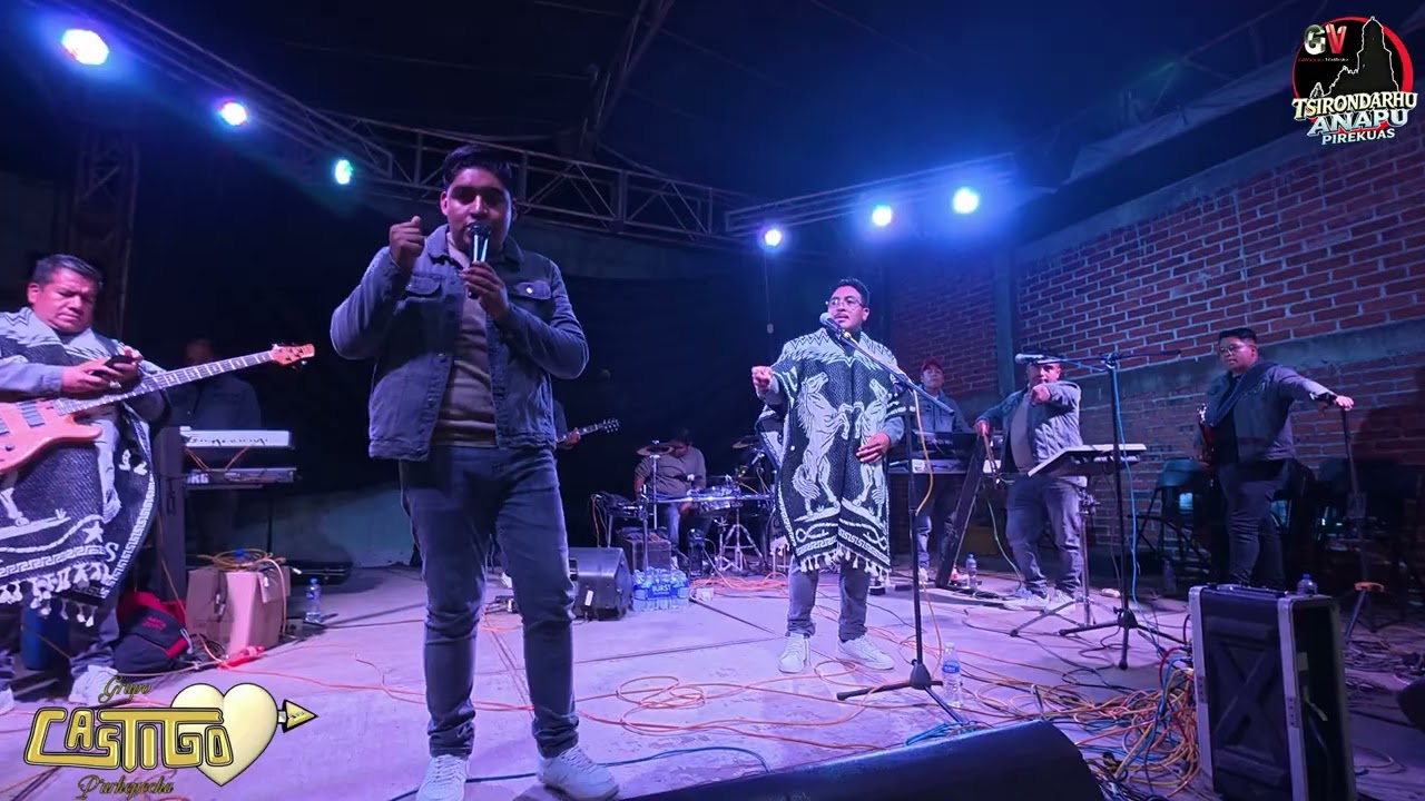 Grupo Castigó Purhépecha En San Andrés Tzirondaro Mich. #pirekuas #purepecha 