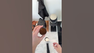 Let’s make the perfect HOT MOCHA 🤤 #coffee #asmr #pov