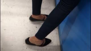 Heel Popping & Dipping In Loose Flats | Punjabi Goddess & Velocity04