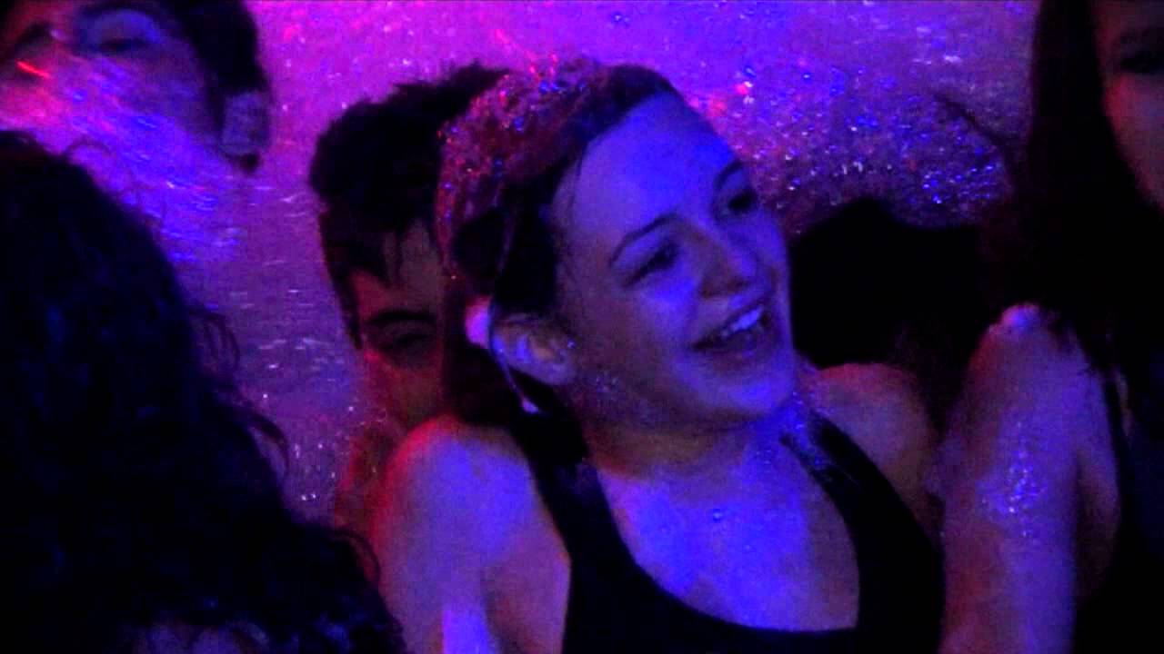 ALTROMONDO STUDIOS (AMS) -Schiuma party- Official Movie 06.07.11