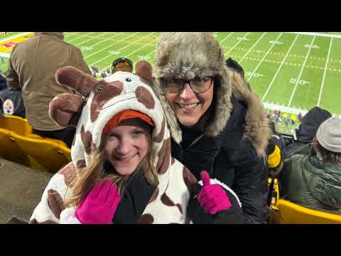 NFL Football Ultimate Guide 🏈 What to Wear to Stay Warm at Cold NFL Games & Outdoor Winter Events