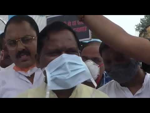 Ambikapur: कांग्रेसी कार्यकर्ताओं का मौन सत्याग्रह आंदोलन, देखिए Video