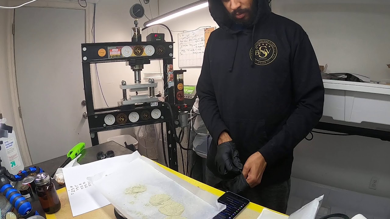 145g Hash Rosin Press - 1st person PoV 72% YIELD!