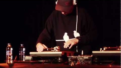 CONCERT CONCERT #07 // UGLY DUCKLING // Live @ La Marquise 22.11.2011