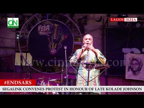 sarsora FEMI KUTI JOINS SEGALINKS TO PROTEST IN HONOUR OF LATE KOLADE JOHNSON AT FELA'S SHRINE