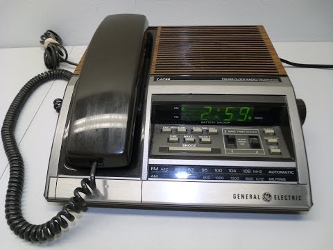 Retro Ge Alarm Clock Radio Telephone Vintage Faux Wood Grain