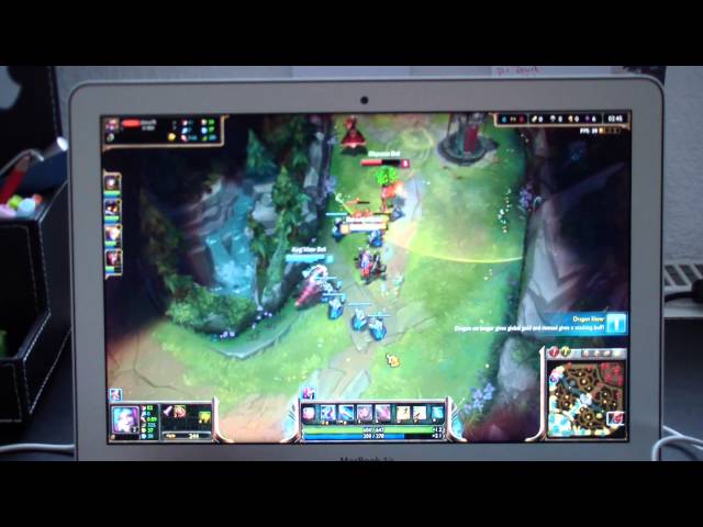 League of Legends game play on Macbook pro 2011 early - VERY FAST 