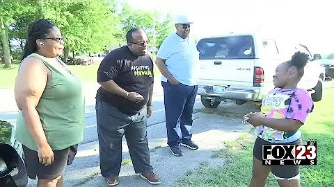 Video: Taft residents host "Share the Love" event ...