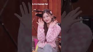 I can do both||Yeji can do both||A.H.A Korean fan||