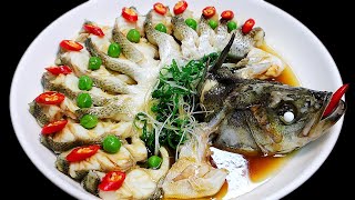 為什麼飯店的清蒸魚又鮮又嫩蒸魚時間是關鍵學會年夜桌上露一手