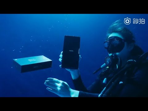 Xiaomi Mi 11 Ultra Cool Underwater Unpacking Video