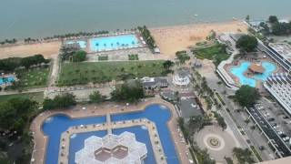 Вид с 40-го этажа отеля Ambassador City Jomtien в Таиланде