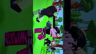 Me and my alien friend did this she’s not from earth #gottadance #danceoff #dance #roblox