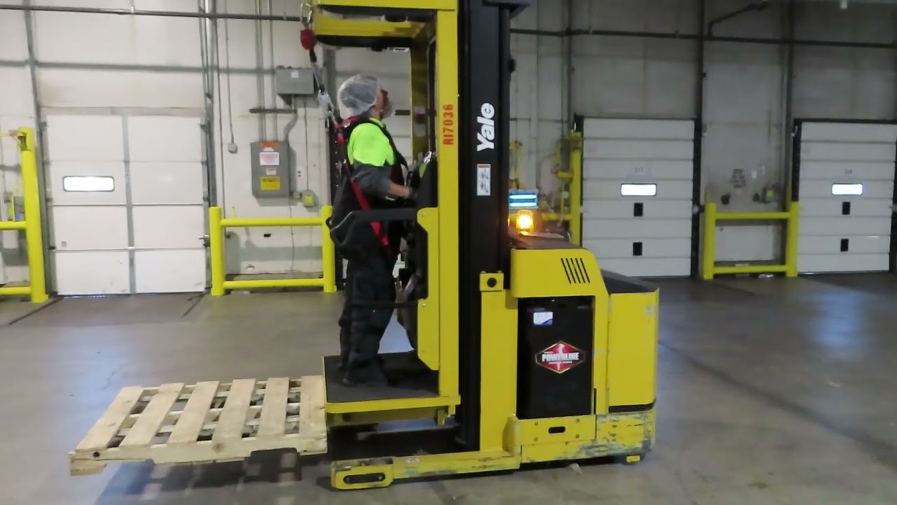 Yale Order Picker 001