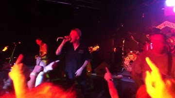 Guided By Voices - A Salty Salute (live in Iowa City)