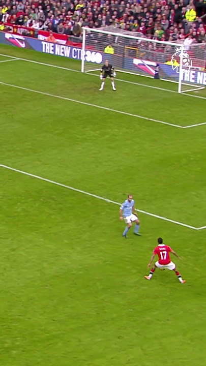 Rooney's brilliant bicycle kick goal vs Man City 👀