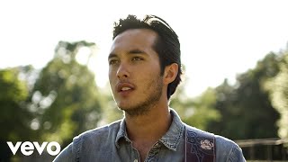 Laine Hardy - Let There Be Country (Acoustic) chords