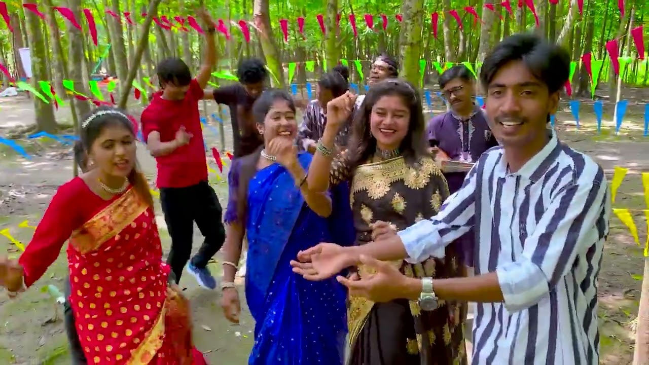 আড্ডা গানে মন মাতালো এক ঝাঁক শিল্পী । ভিডিও টি শেষ পর্যন্ত দেখুন