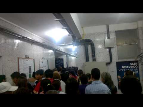 Unip Belém pisoteados na entrada.aqui você pode??