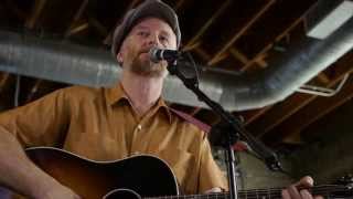 Billy Bragg - I Ain't Got No Home In This World Anymore (Live on KEXP) chords