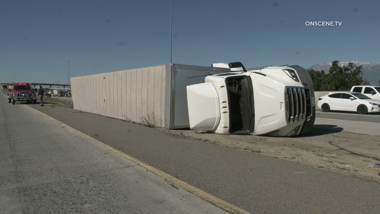 High Winds Blow Two Semi Trucks Onto Their Side | Eastvale