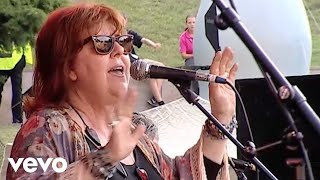 Maggie Reilly - Everytime We Touch (Wuhlheide, Berlin 19.07.2014) chords