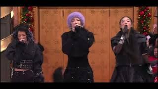 HUNTR/X performing GOLDEN LIVE for MACY's Thanksgiving - KPOP Demon Hunters on Netflix