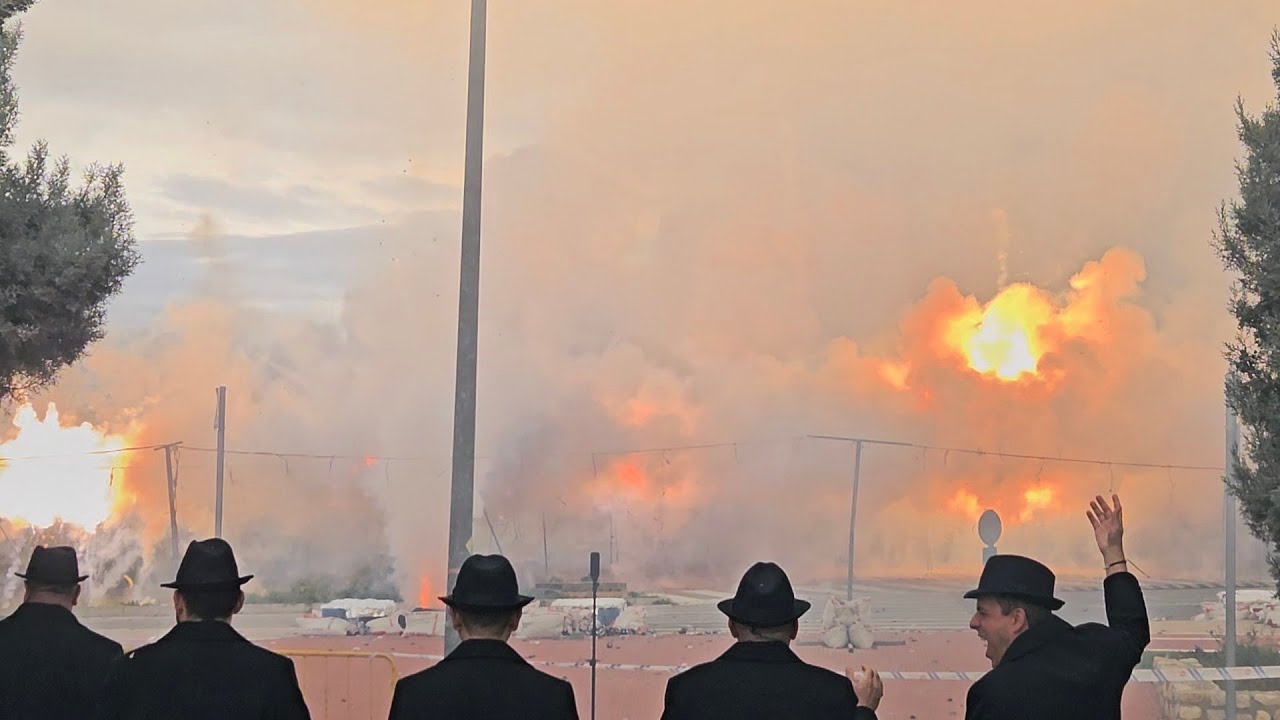 Mascleta Canals 17-1-2026  Pirotecnia Tamarit 