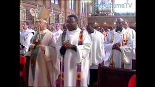 Thixo Bawo Ngena nathi by Archdiocese of Pretoria Cathedral Choir Chrism Mass
