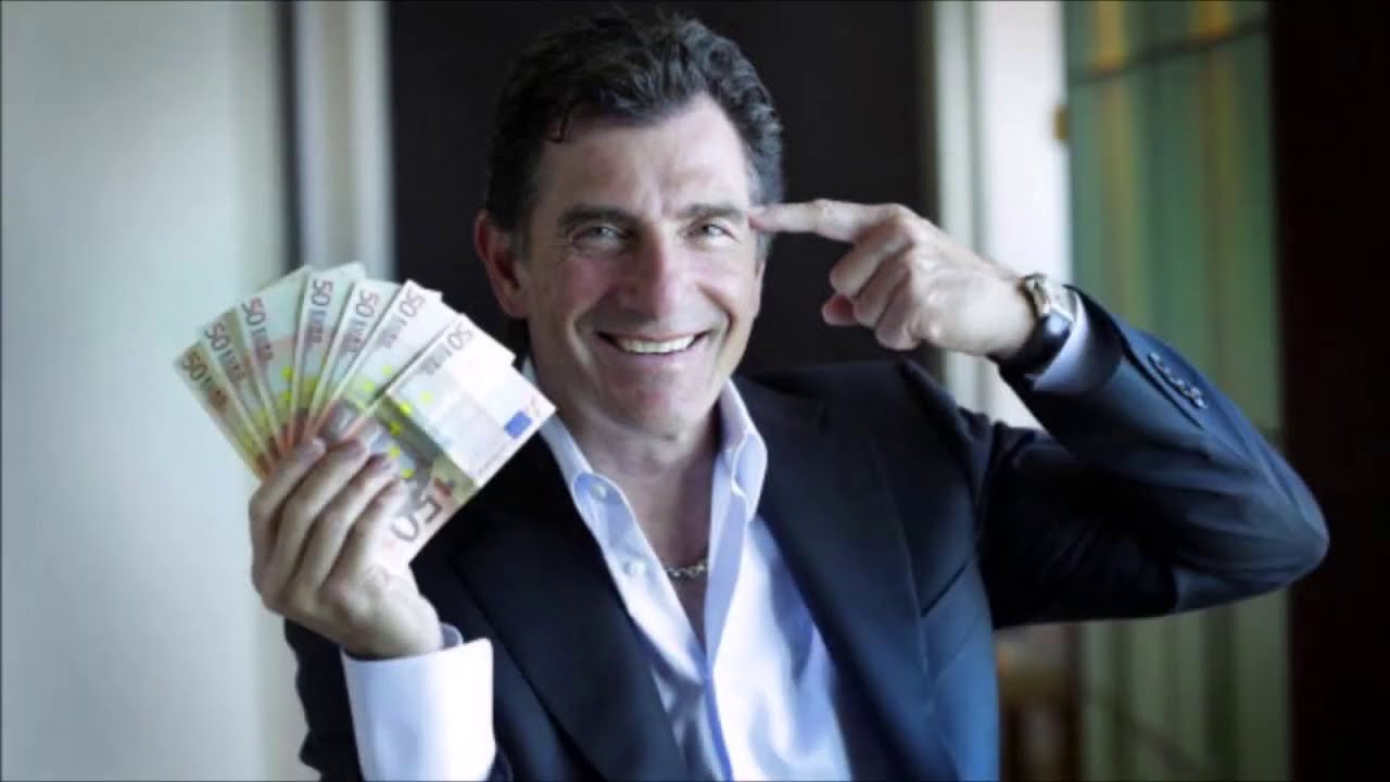 Сайты богатых мужчин спонсоров. Харв Экер. Богатый человек. Человек с деньгами. Успешный мужчина с деньгами.
