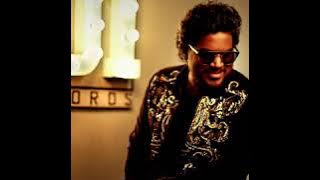 Tajmahal oviya kadhal - Kalvanin Kadhali / Yuvan Shankar Raja / Na. Muthukumar / Vaali