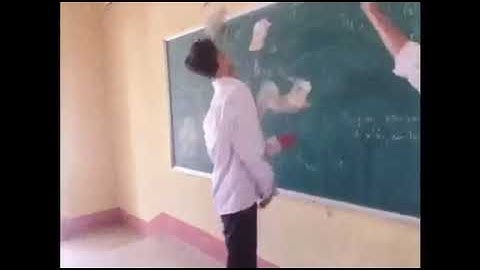 Trong túi có đủ 200 nghìn không!