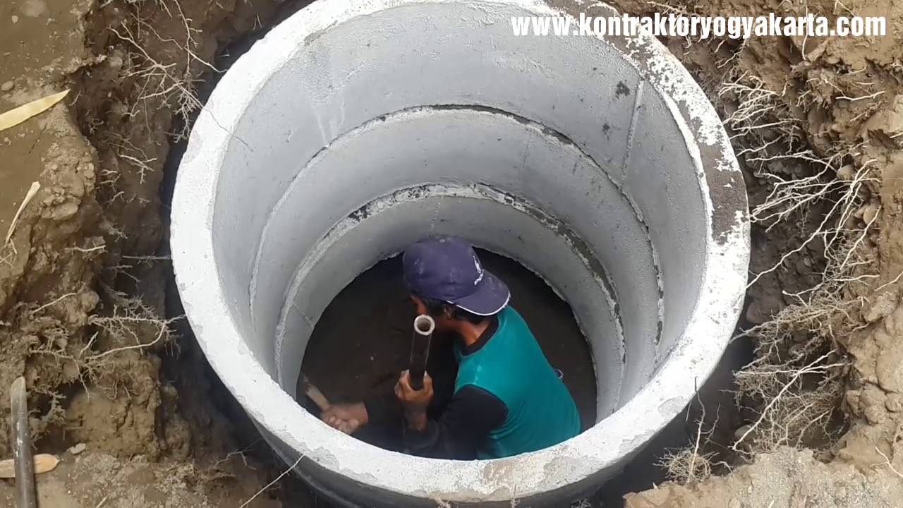MEMBUAT SUMUR RESAPAN depan rumah pak guru - YouTube