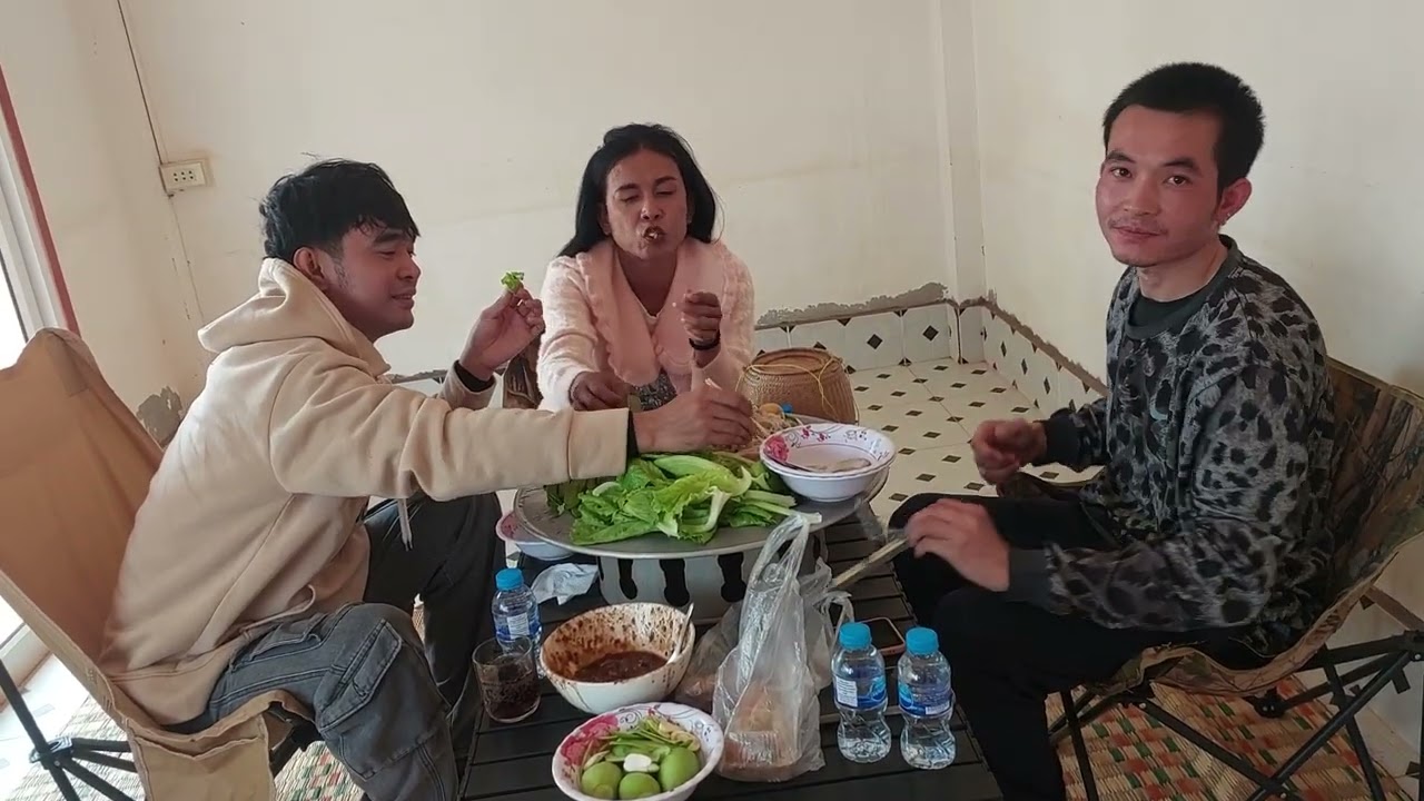 เสียดายวันงานบ่าวเสือบ่ได้อยู่อัมรากะบ่มีคู่ฟ้อนลำวงแล้วเนาะ