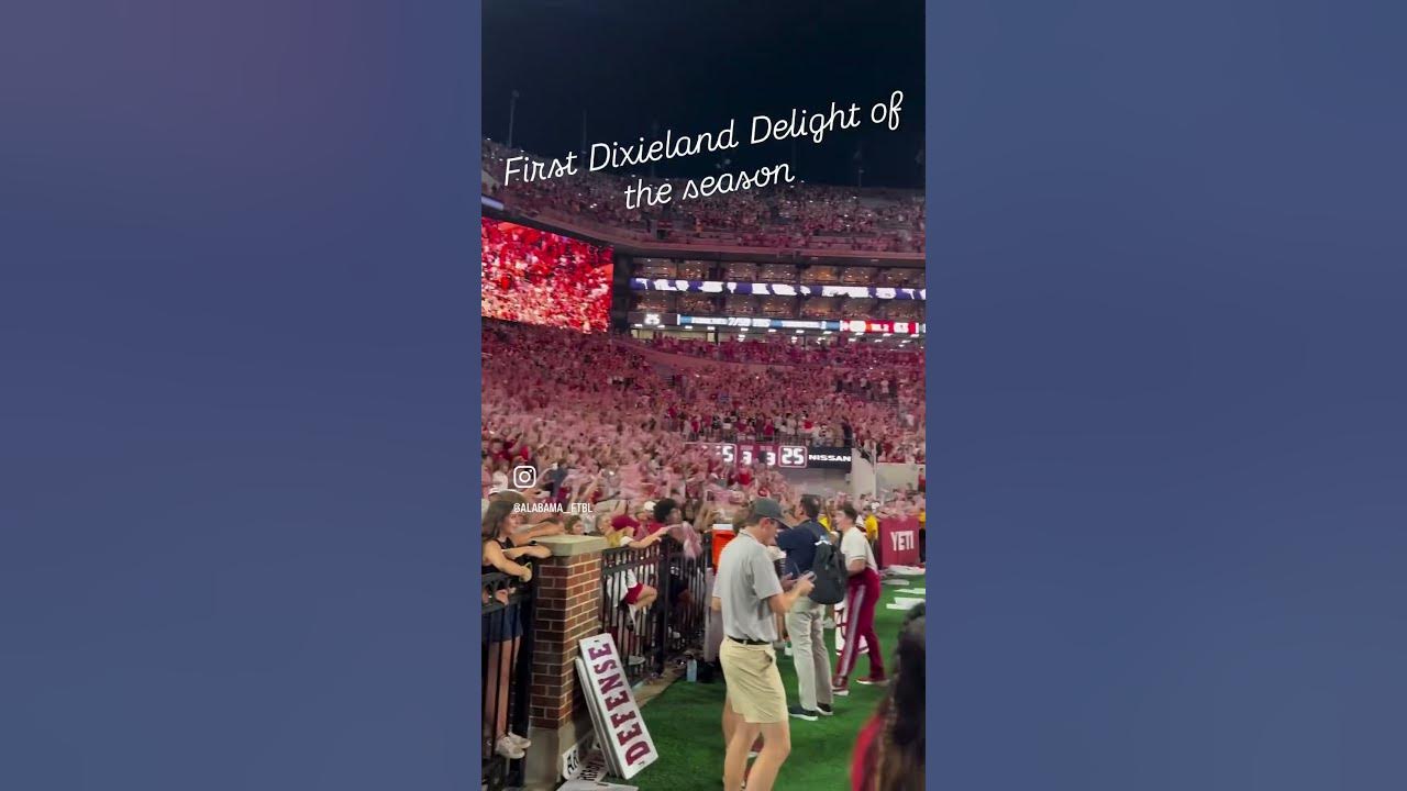 Spend my dollar 🎶 Alabama packed out during the first Dixieland Delight of the season #rolltide