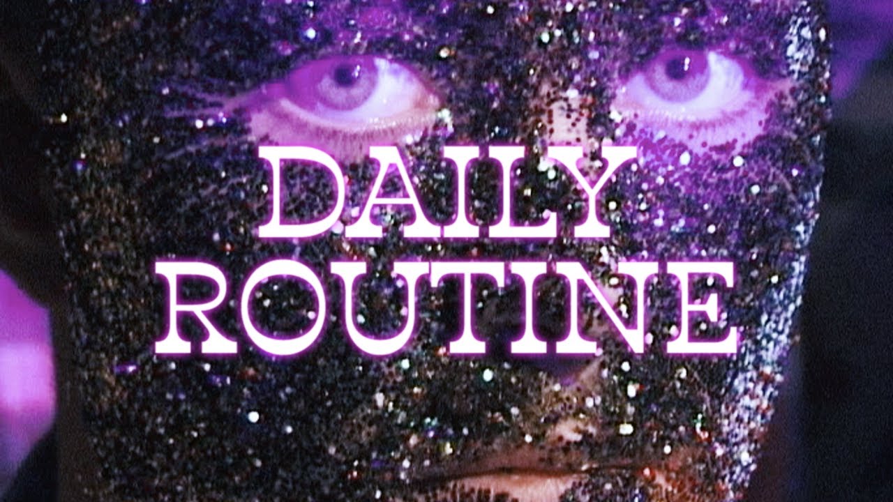 DYE CRAP - DAILY ROUTINE - YouTube