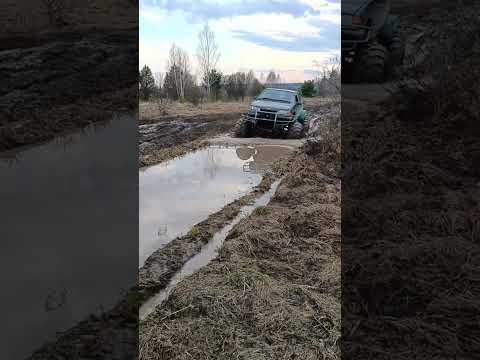 Эта машина просто зверь #automobile #зимняядорога #авто #offroad #снегоход #скорость #эндуро #enduro
