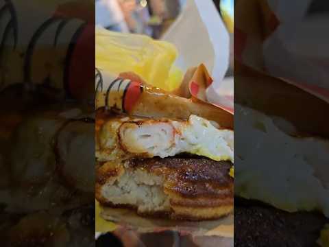 Jonker Street Night Market, THE CRAB 🦀 PATTY BURG