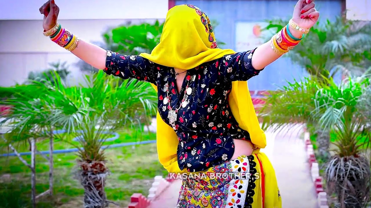 भैया कि सु मैकप करती छोड़ायों पीहर मे देवरिया || Gurjar Ladies Dance || Bhupendra Khatana Rasiya