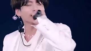 Jungkook un huzur verici çıplak sesi..(sonuna kadar izleyin lütfen )🙏 Resimi