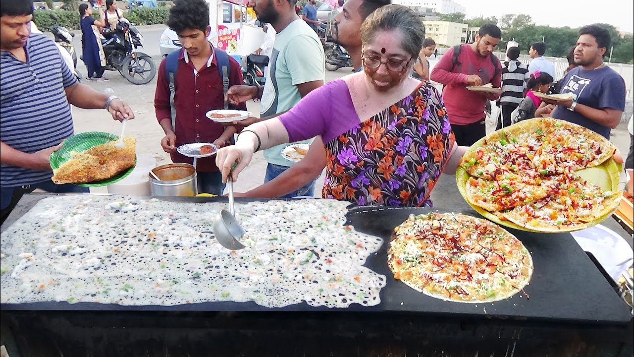 Hard Working Famous Aunty Selling Tiffins | Pizza Dosa / Panner Dosa / Rava Dosa is @ 35 rs Only | Street Food Catalog