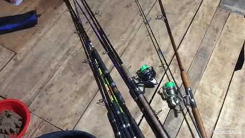 Câu cá và câu tôm càng xanh trên bè ở sông tiền