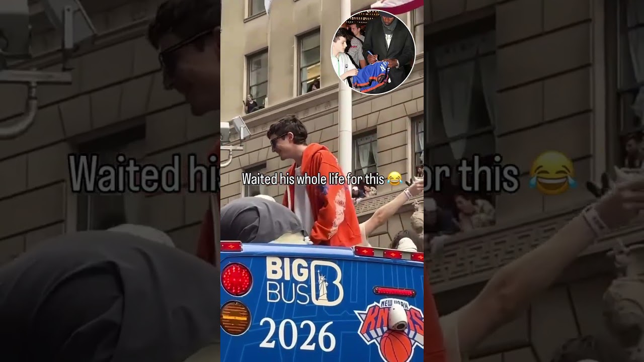 Timothée Chalamet at the Knicks parade 🔥 (via tchalamet/IG)