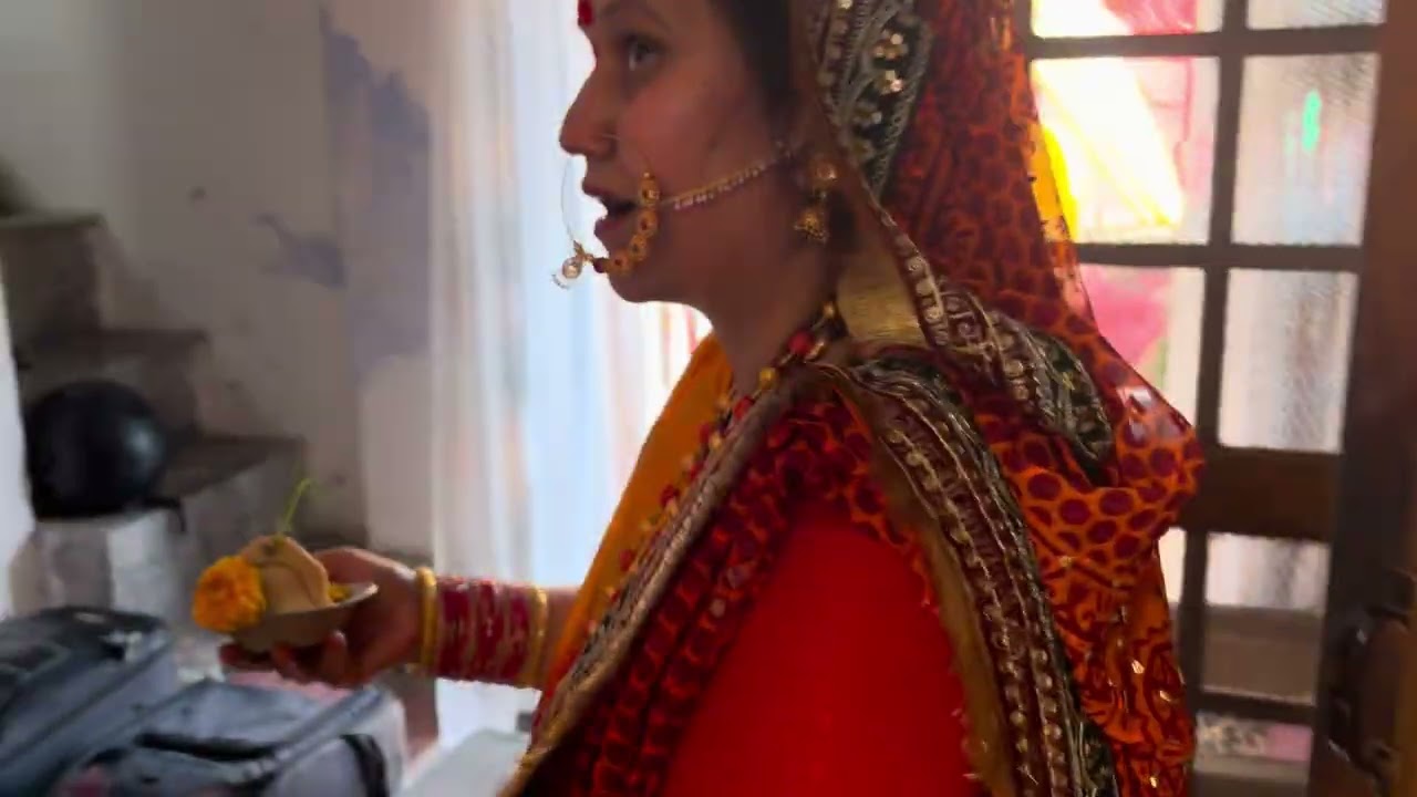 कुमाऊँनी मांगल गीतों के साथ हल्दी का कार्यक्रम हुआ 💛 @saritakoranga7938 